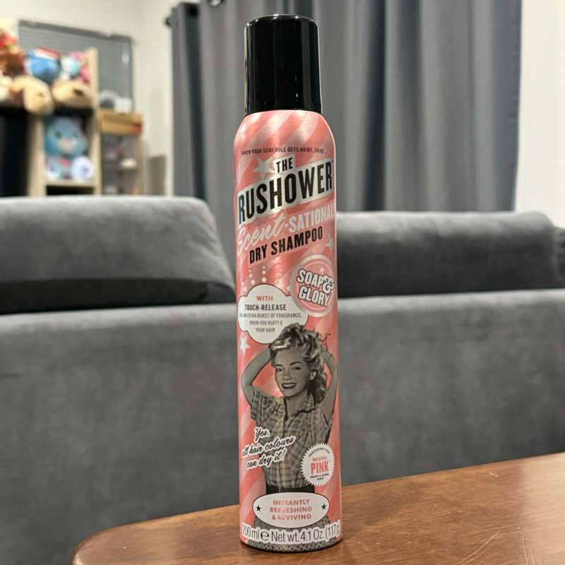 Soap & glory โซฟ แอนด์ กลอรี่ เดอะ รัชชาวเวอร์ เซนท์ -เซซันนอล ดรายแชมพู แชมพู แบบแห้ง ปริมาณ 200 ml.