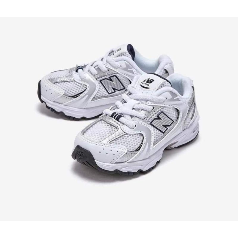 รองเท้า New Balance แท้ ออกช็อป ทักแชทก่อนสั่งซื้อนะคะ