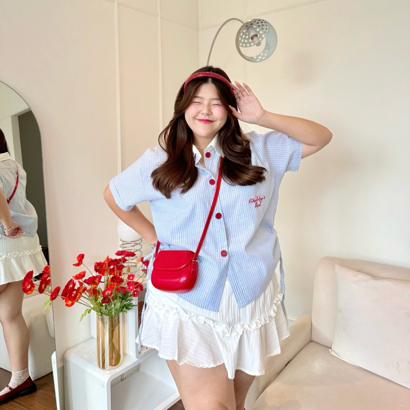 illit chubby stripe shirt top ”เสื้อเชิ้ตริ้วสุดปังที่สาวอาวอวบไม่มีไม่ได้!“