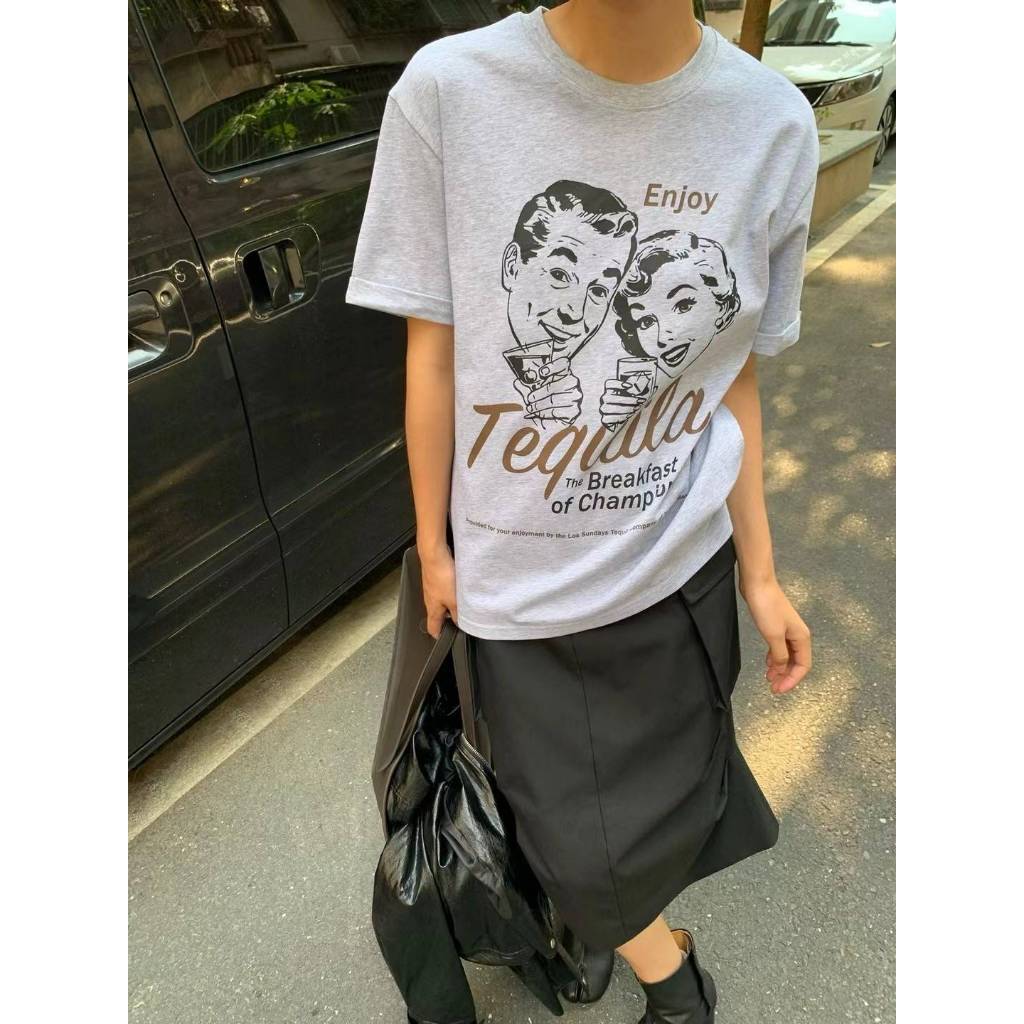 เสื้อยืดผ้าคอตตอนสกรีนลาย VINTAGE TEQUILA PRINTED FOLDED SLEEVE TEES