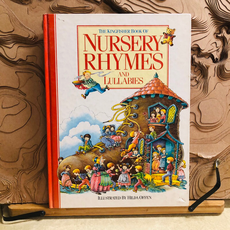 ด102 NURSERY RHYMES AND LULLABIES