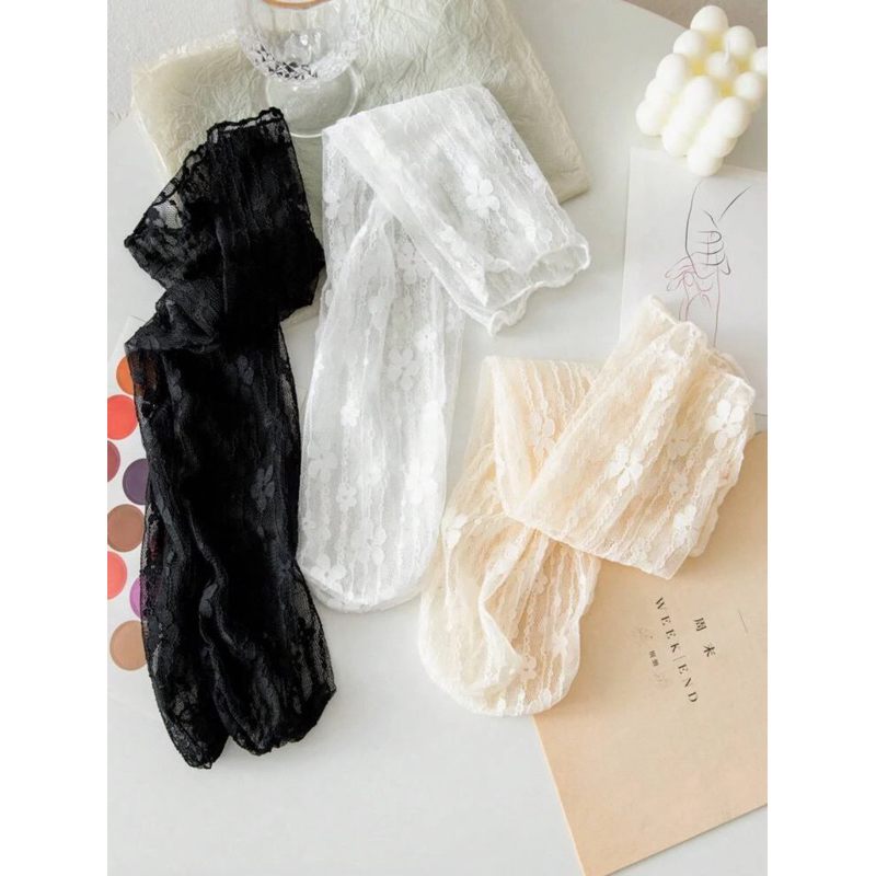 𝒾𝒸𝑒𝒸𝓁𝑜𝓉𝒽𝓈 𐐪ї𐑂 | lace socks ถุงเท้าลูกไม้