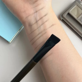 Jumbo Size Eyebrow Brush แปรงเขียนคิ้วยักษ์ ขนาดใหญ่ ไซส์จัมโบ้ ขนแปรงแน่นนุ่ม จิกสีดี แปรงหัวแบนขนาดใหญ่ เกลี่ยสีได้ดี