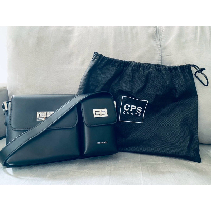 กระเป๋าสะพายข้าง CPS CHAPS 2,290 ฿