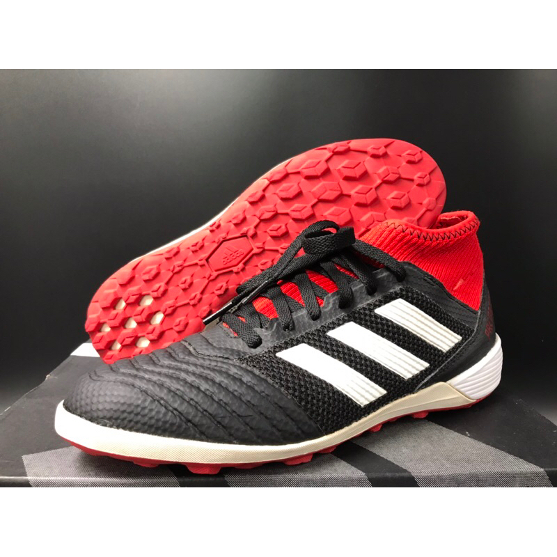 รองเท้าฟุตบอล 100ปุ่ม หญ้าเทียม Adidas Predator 18.3