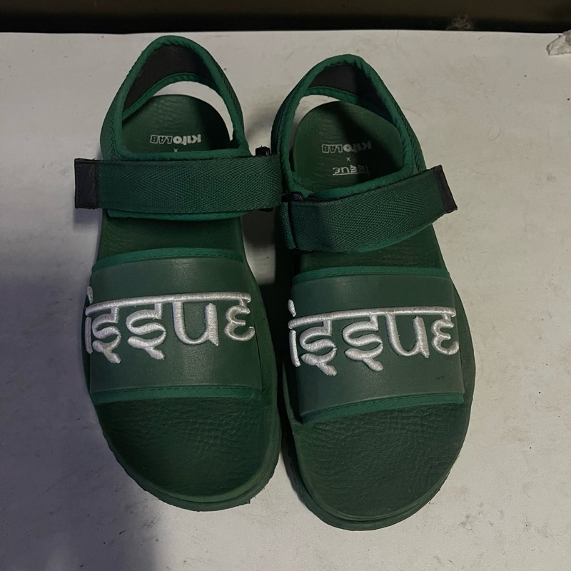 ISSUE x KitoLAB รองเท้าเตะรัดส้นมือสองสภาพ100% ไซต์38