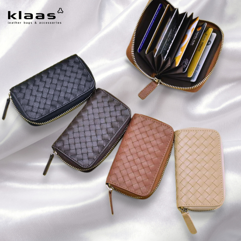 06-231 bi-fold card case intrecciato กระเป๋าใส่บัตรสานหนังแท้ ยี่ห้อ klaas ของแท้