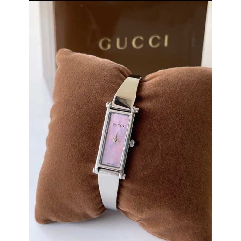 GUCCI 1500L WOMEN'S VINTAGE SWISS MADE WATCH