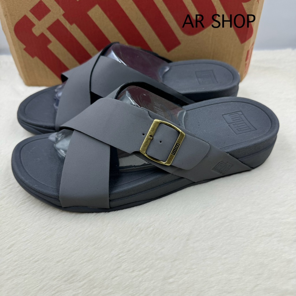 รองเท้าแตะแบบสวม Fitflop สำหรับผู้ชายมาใหม่ สายนิ่มมากใส่สบายไม่เจ็บเท้าใส่ทน และมีความแข็งแรงไม่ขาดง่ายค่ะ