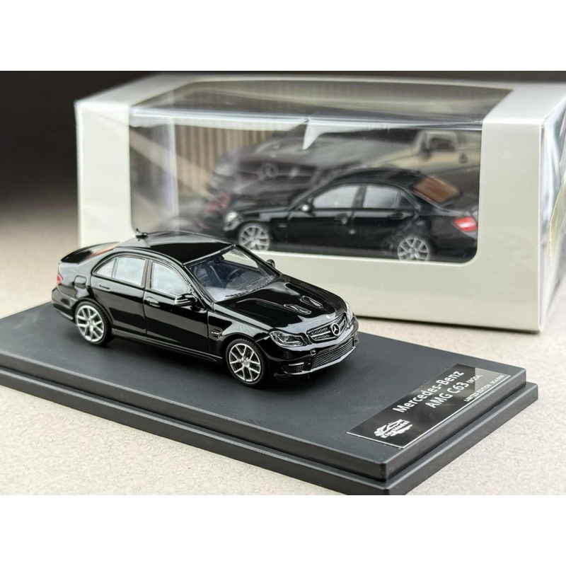 Mercedes Benz AMG C63 W204 Scale 1:64 ยี่ห้อ King model