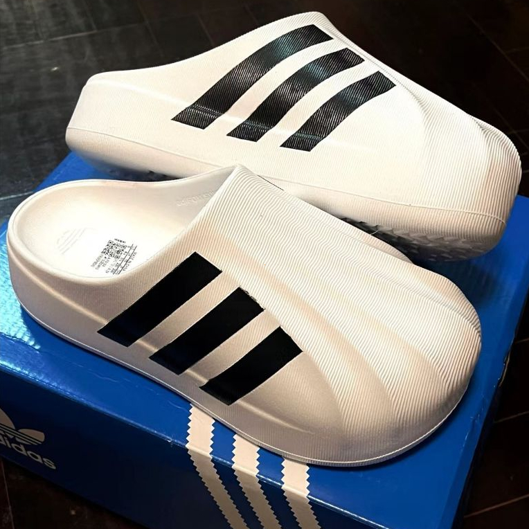 Adidas AdiFom รองเท้าแตะลําลอง พื้นหนาพิเศษ แบบเรียบง่าย สําหรับผู้ชาย รองเท้าแตะนุ่ม