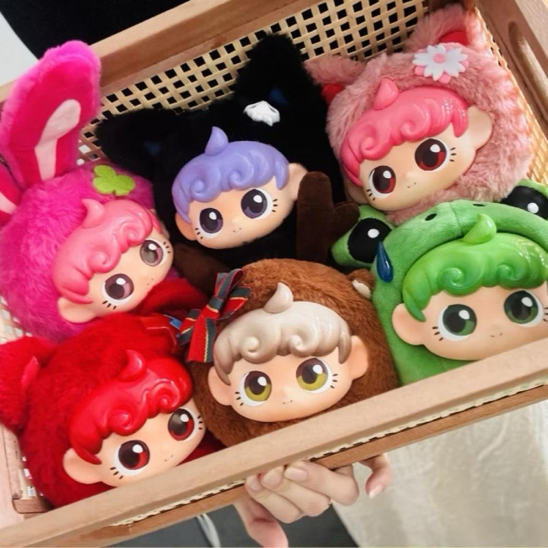 ร้าน พร้อมส่ง ตุ๊กตาพวงกุญแจ UNA Fantasy World - Roll Plush Toy Series by The Clock Toys
