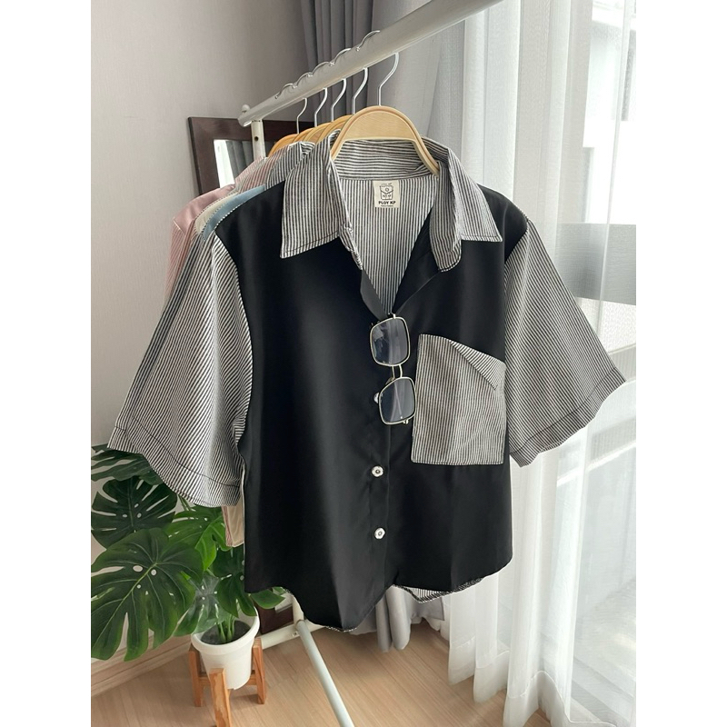 [อก 42] เสื้อเชิ๊ตแต่งกระเป๋าพับกระดุมดอกไม้ (PA7)