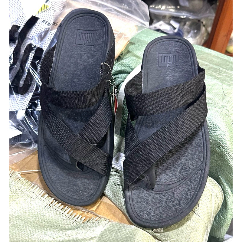 รองเท้าเเตะ fitflop สลิงรุ่นใหม่ สวย ใส่ได้ทั้ง หญิงและชายไซร้ 36----44