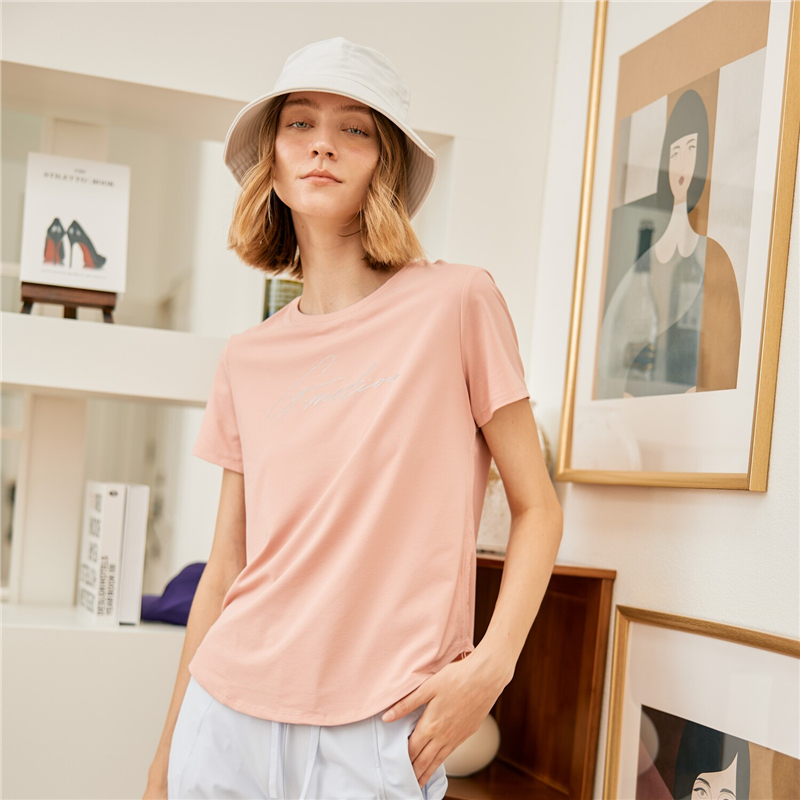 GIORDANO เสื้อยืดผู้หญิง แขนสั้น Women's Comfort Tee(05324226)