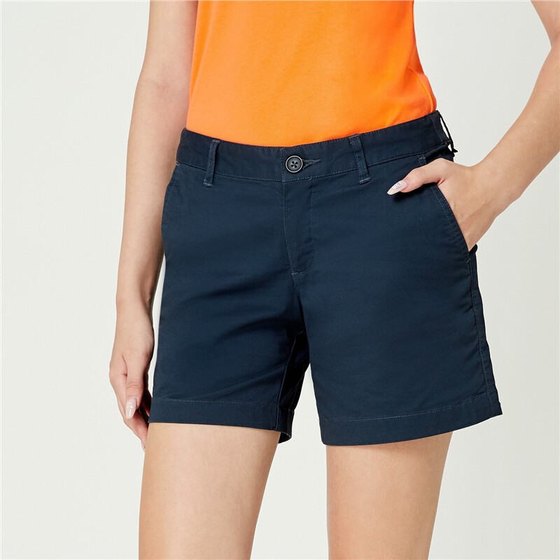 GIORDANO กางเกงขาสั้นผู้หญิง Women's Slim Fit Shorts 05403202