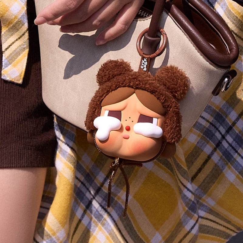 🔥โค้ดแฟชั่นลด30%🔥พร้อมส่งในไทย🔥Popmart ของแท้  CRYBABY Crying Again Series-Earphone Case พวงกุญแจ