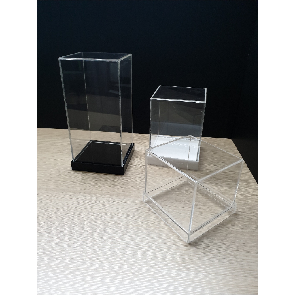 กล่องครอบโมเดลพร้อมฐาน (ขนาดจิ๋ว) / Bearbrick 400% / Lego / Labubu / Zimomo / Space Molly / Art Toy / DIY / พี่เอก