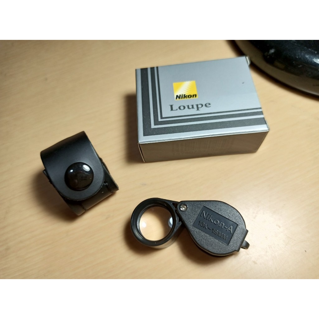 Nikon Loupe 10 X Japan สีดำ เลนส์แก้วเคลือบมัลติโค๊ด ส่องชัดสบายตา แถมฟรีซองหนัง บอดี้คงทน มีประกัน