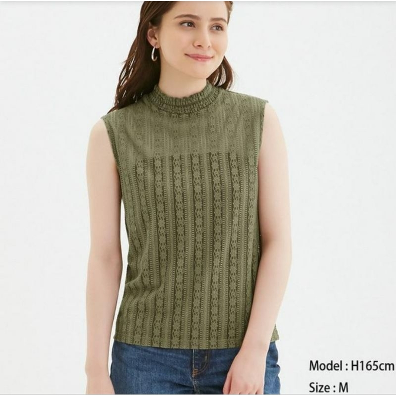 เสื้อลูกไม้ Gu คอปีน สวยมากกไม่มีตำหนิ