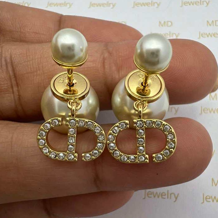 ต่างหูมุก ทับหลังมุกห้อยตุ้งติ้งฝังเพชรเล็กๆน่ารัก คอลใหม่ งานพรีเมี่ยม ทองเหลือง ก้านเงิน925 ไม่แพ้ เป็นมิตรต่อผิว