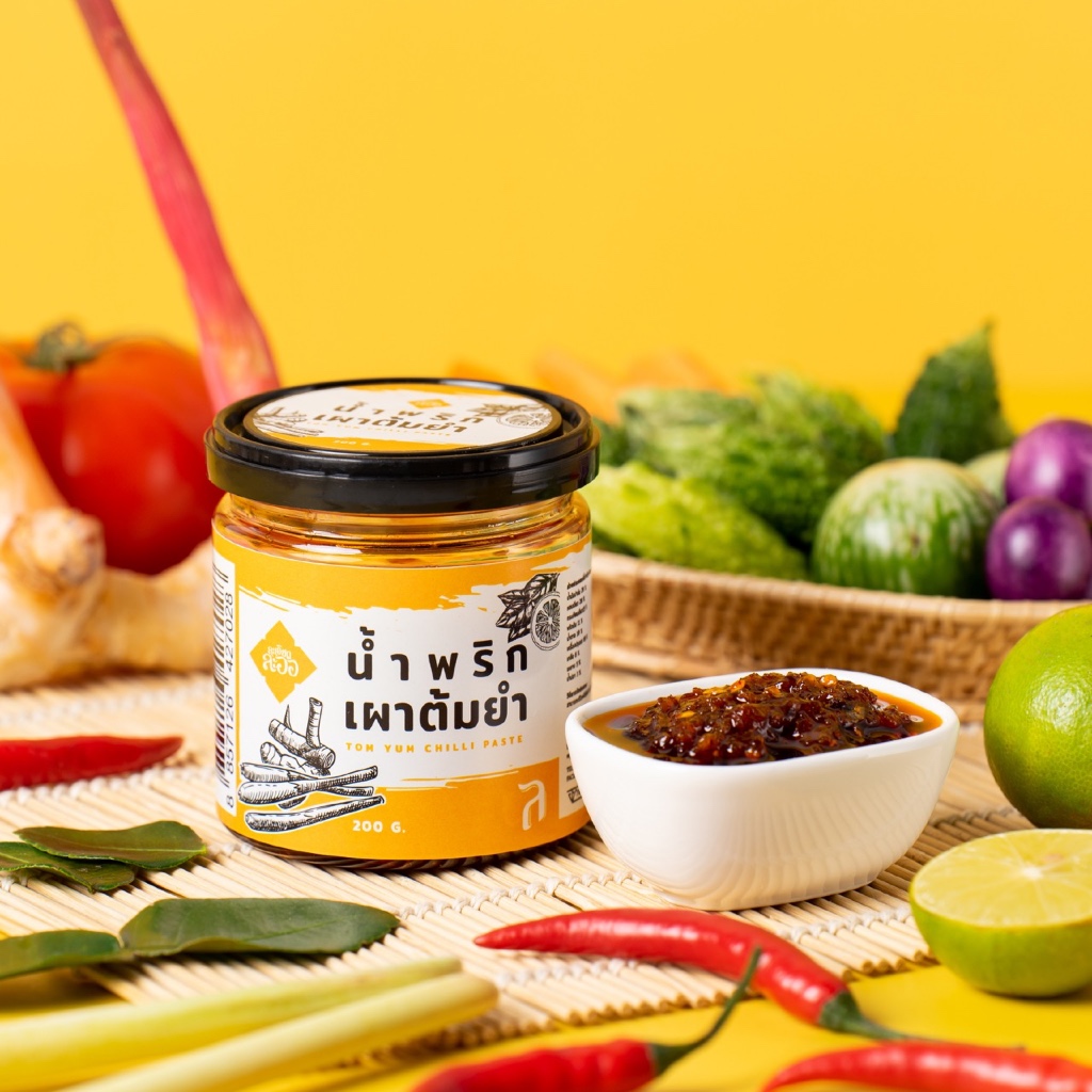 น้ำพริกเผาต้มยำ น้ำพริกใส่มาม่า ละเอียดละออ  คลุกข้าวอร่อยมาก สามรสเผ็ดน้อย 200 กรัม