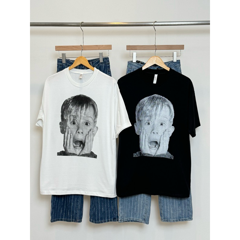 SIS.ON | พร้อมส่ง🧸เสื้อยืดโอเวอร์ไซส์ Oversize SHE HomeAlone