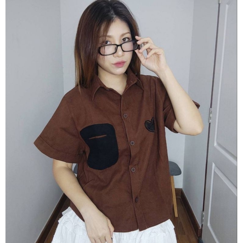 เสื้อเชิ้ตแขนสั้น ผ้าคอตตอนผสมโพลีฯ เนื้อหนานุ่มปักลายหัวใจ และกระเป๋าเจาะ(ภาพถ่ายจากสินค้าจริง) - รูปที่ 3