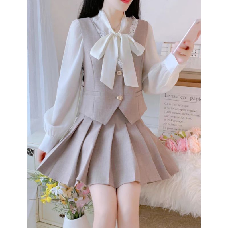 ชุดเซ็ท 3 ชิ้น เสื้อเชิ้ต+กั๊ก+กระโปรง นำเข้าสไตล์เกาหลี (งานไฮเอนด์ งานดีน่ารักมาก )