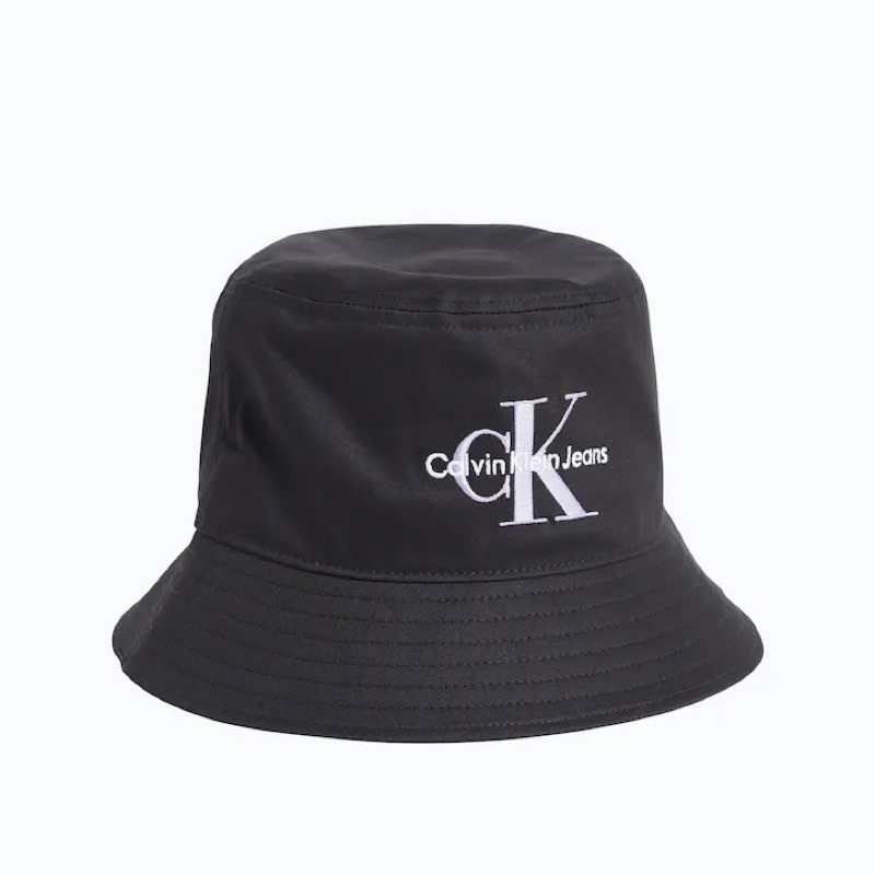 (ใช้โค้ดลด30%เหลือ 1043) ✅ ของแท้100% CK หมวก Bucket Hat