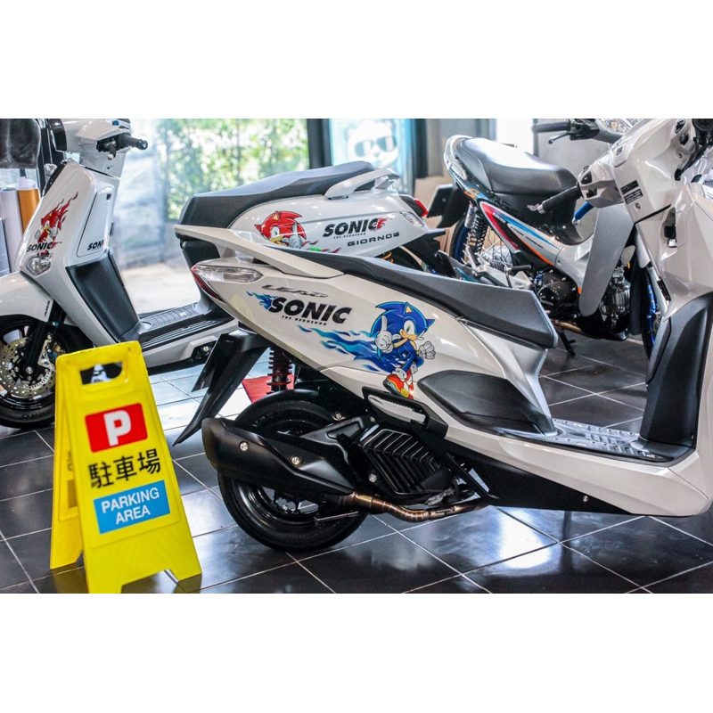 Hinsticker สติ๊กเกอร์ลายโซนิค ติดหลีด Honda Lead   1ชุดมี 7 จุด Sticker