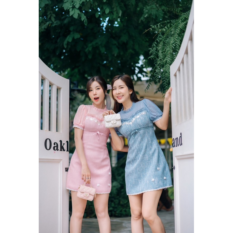 [NITTAYA] D2532 ชุดเดรสกระโปรงแขนตุ๊กตาคอระบายซีทรูดีเทลปักแต่งดอกไม้รียบหรูดูแพงใส่เที่ยว ออกงาน ทำงาน งานมงคล