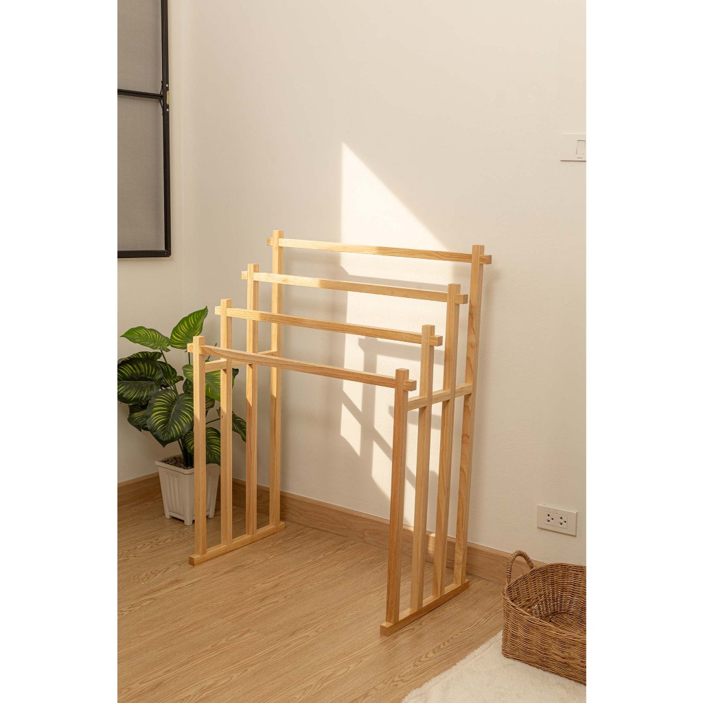 THE WOOD'S TALE ราวพาดผ้า 4 เส้น Towel rack จากไม้แท้ธรรมชาติ 100%ช่วยให้จัดผ้าให้เป็นระเบียบสวยงาม - รูปที่ 4
