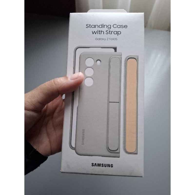 เคสตั้งได้ เคสมือถือ Samsung Galaxy Z Fold5 Standing case with strap สี Sand มือสอง
