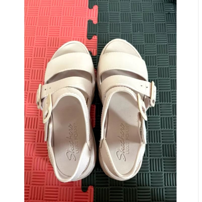 Skechers แท้ มือสอง สีชมพูแบ๊ว