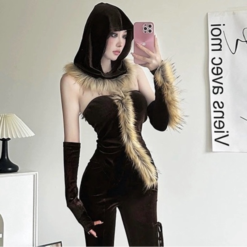 [C4]พร้อมส่งในไทย🖤3ชิ้น ชุดเซ็ตเกาะอก ปลอกแขน มีฮูด เสื้อขนสัตว์ฟูๆ  สไตล์หมาป่า คริสต์มาส กวางเรนเดียร์