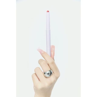 Kage Cloudy Lip Blending (2g) คาเกะ ลิปไลน์เนอร์เนื้อนุ่ม