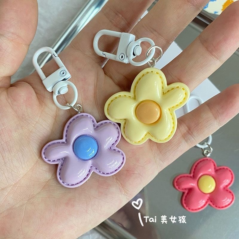 [COD]จี้พวงกุญแจ รูปดอกไม้น่ารัก สีแคนดี้ ของขวัญน่ารักๆ