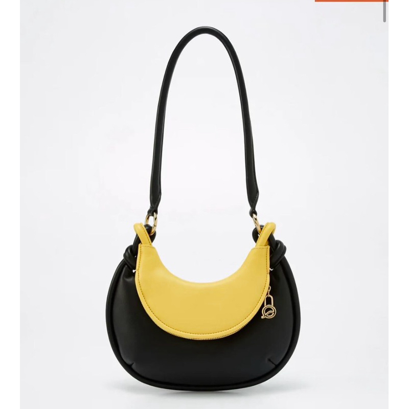 Quinn กระเป๋าDouble moon shoulder bag