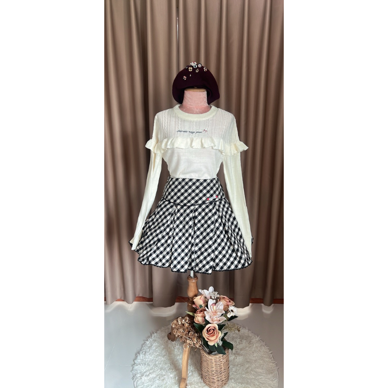 เสื้อ + กระโปรง แบรนด์ Mezzo Piano สวยมากๆค่ะสายแบ๊วควรมีไว้ครอบครอง😘💕แบรนด์ญี่ปุ่น 🇯🇵แท้