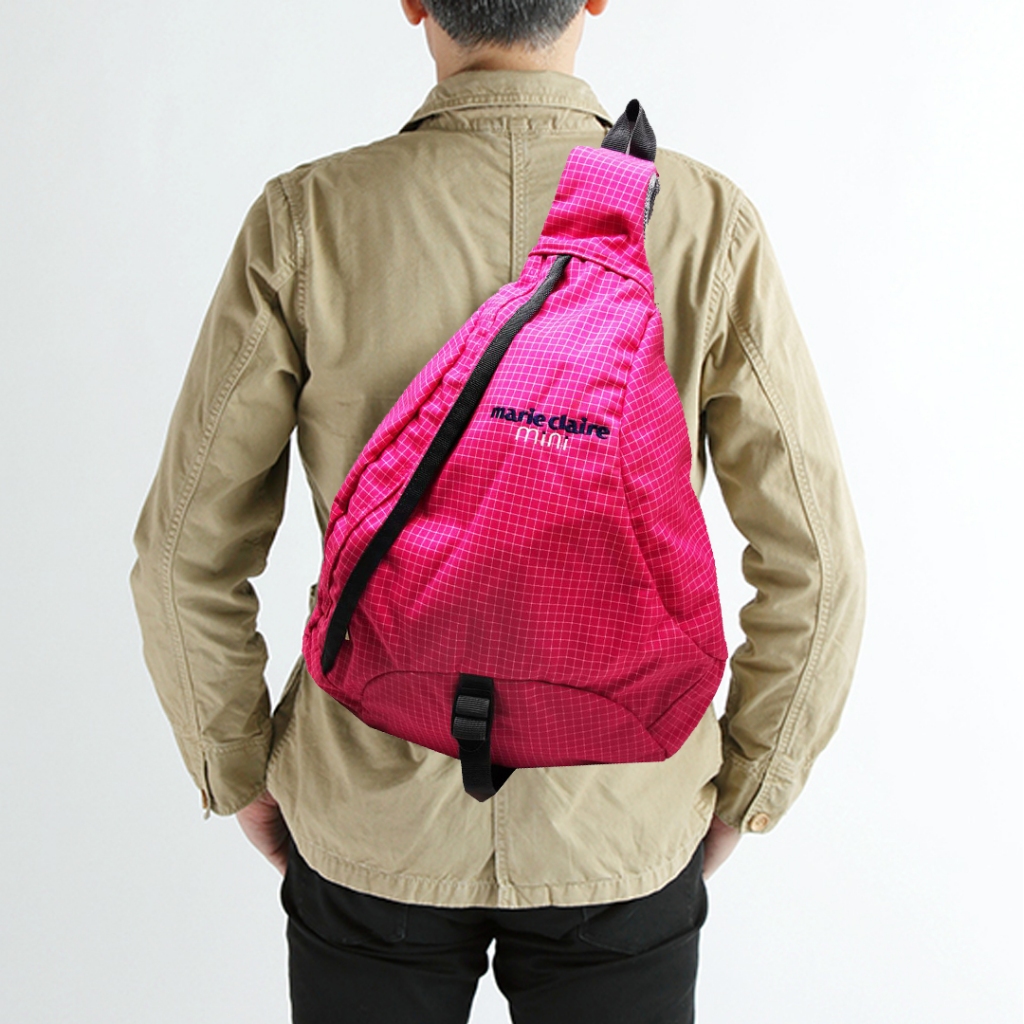 กระเป๋าเป้แบบคาดหลัง มือสองแบรน MARIE CLAIRE