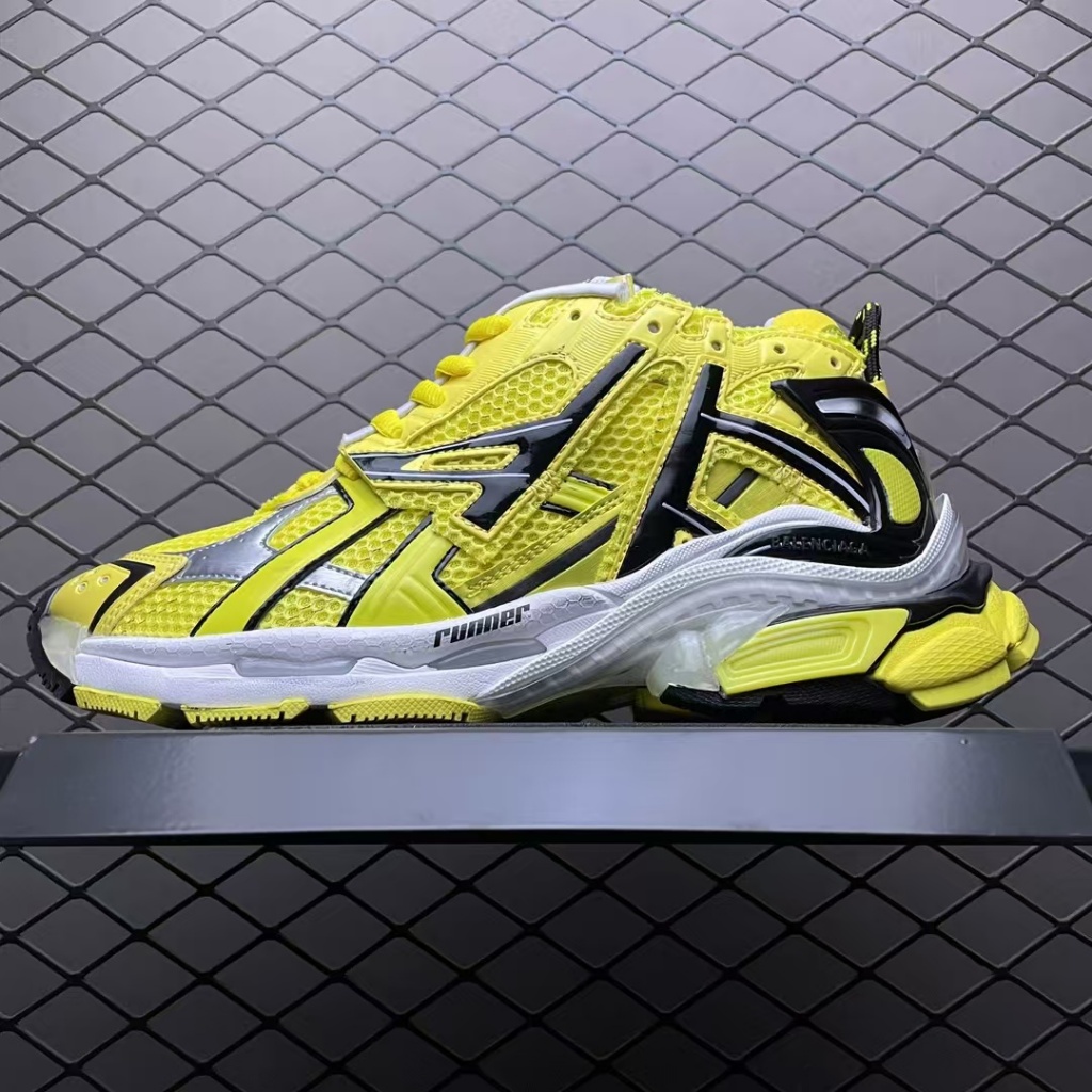 ผลิตภัณฑ์ถ่ายจริง  Balenciaga Runner รองเท้าผ้าใบ 55IFUU6