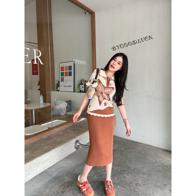 เสื้อคอปก+กระโปรงสีพื้น (รุ่น ฟ. ลุก)