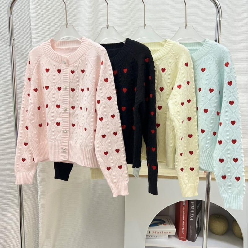 เสื้อคลุมไหมพรมปักหัวใจ กระดุมเพชร (ส519)