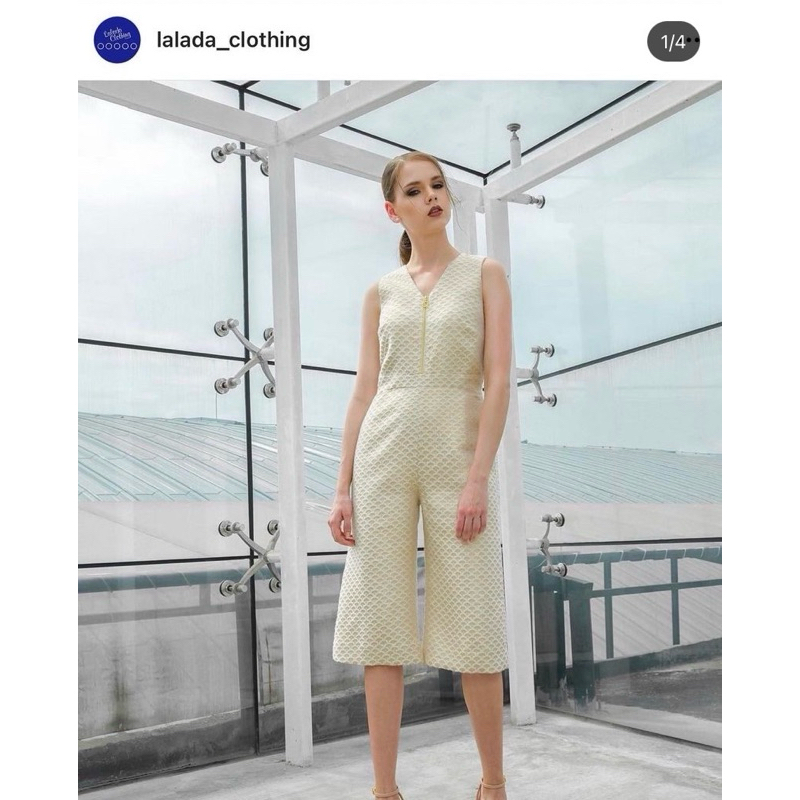 Lalada Clothing จั้มกางเกงแบรนด์ไทยดีไซน์เนอร์ ทอลายดิ้นทอง