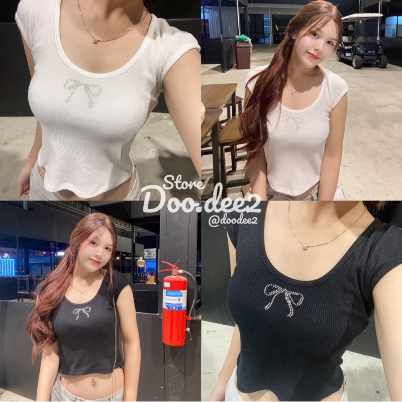 ♦️DOODEE2♦️เสื้อแขนกุด คอยู ติดเพชรลายโบว์ ผ้ารังผึ้ง