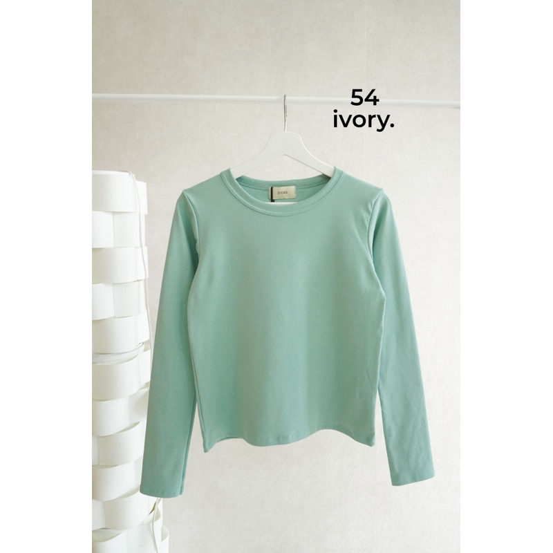 54-IVORY-เสื้อยูนิโคล่ คอกลม แขนยาว ผ้านิ่ม แมทส์ง่าย
