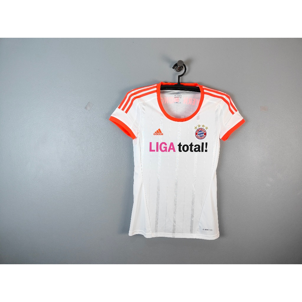 เสื้อผู้หญิงงานแท้ทีม BAYERN MUNICH 2012