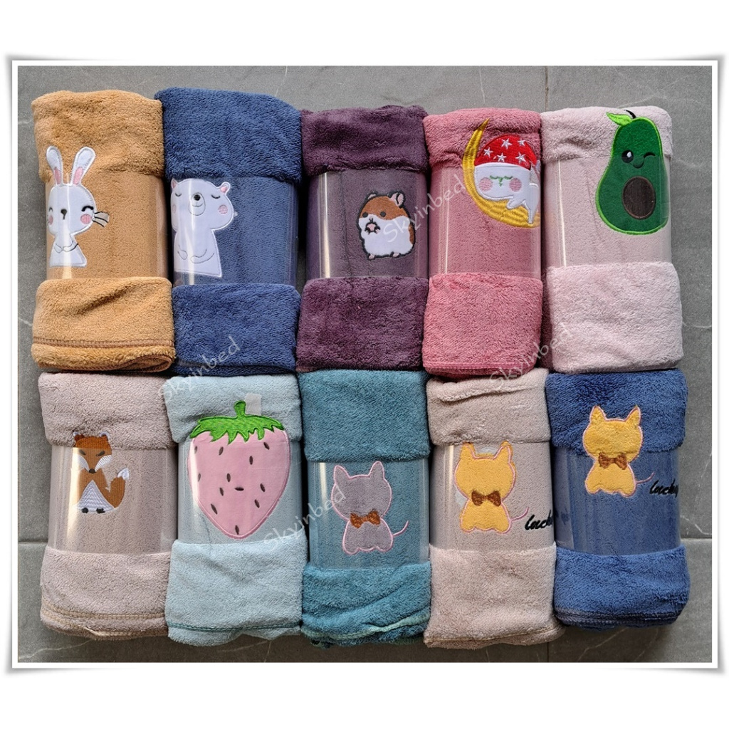 ผ้าเช็ดตัวขนแกะ ผ้าขนหนู ปักลายน่ารัก ขนาด 70x140cm เนียนนุ่ม น่าสัมผัส นุ่งอาบน้ำได้ ผืนใหญ่ AAA