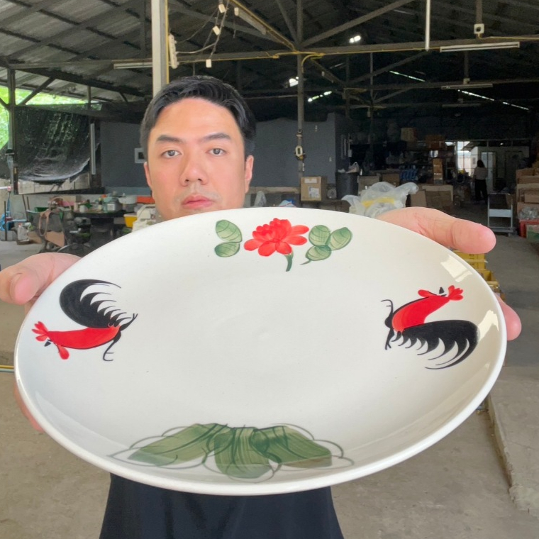 จานตราไก่ จานไก่ จานเซรามิก 10.5 นิ้ว ลายไก่โบราณ เพ้นมือ hand paint ออกใบกำกับภาษีได้